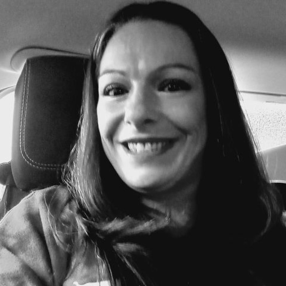Meet your Posher, Nina